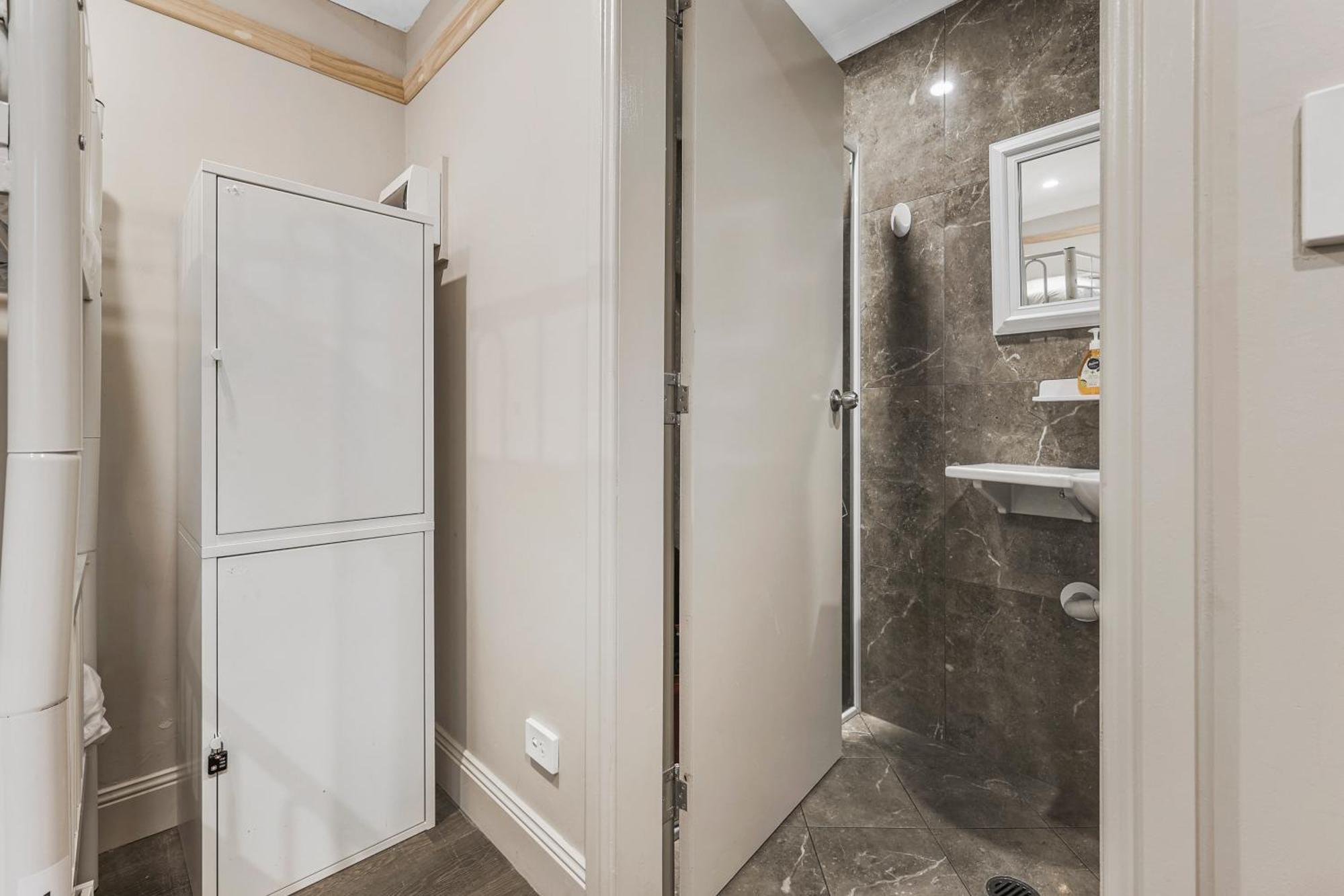 Azzurro Boutique Hotel - Surry Hills Сидни Екстериор снимка